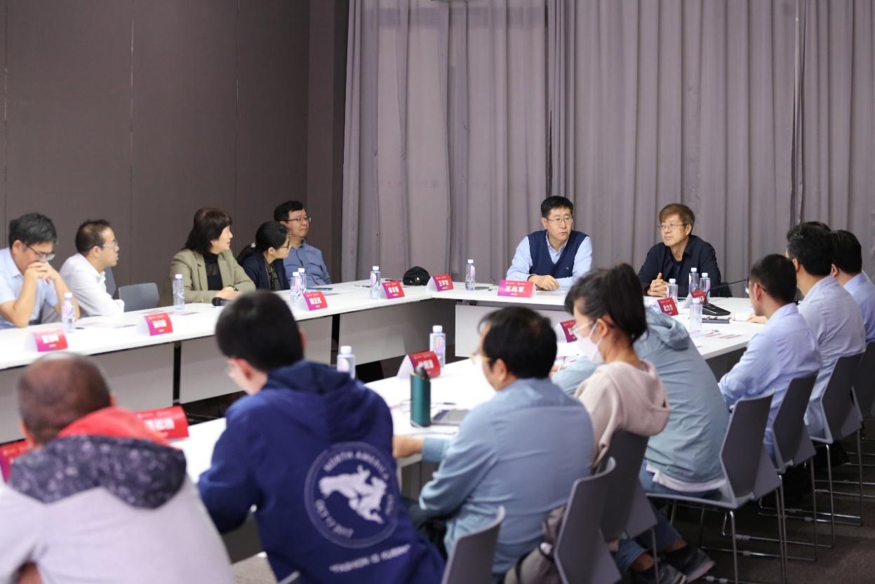 好色视频
举办统计学科发展战略研讨会
