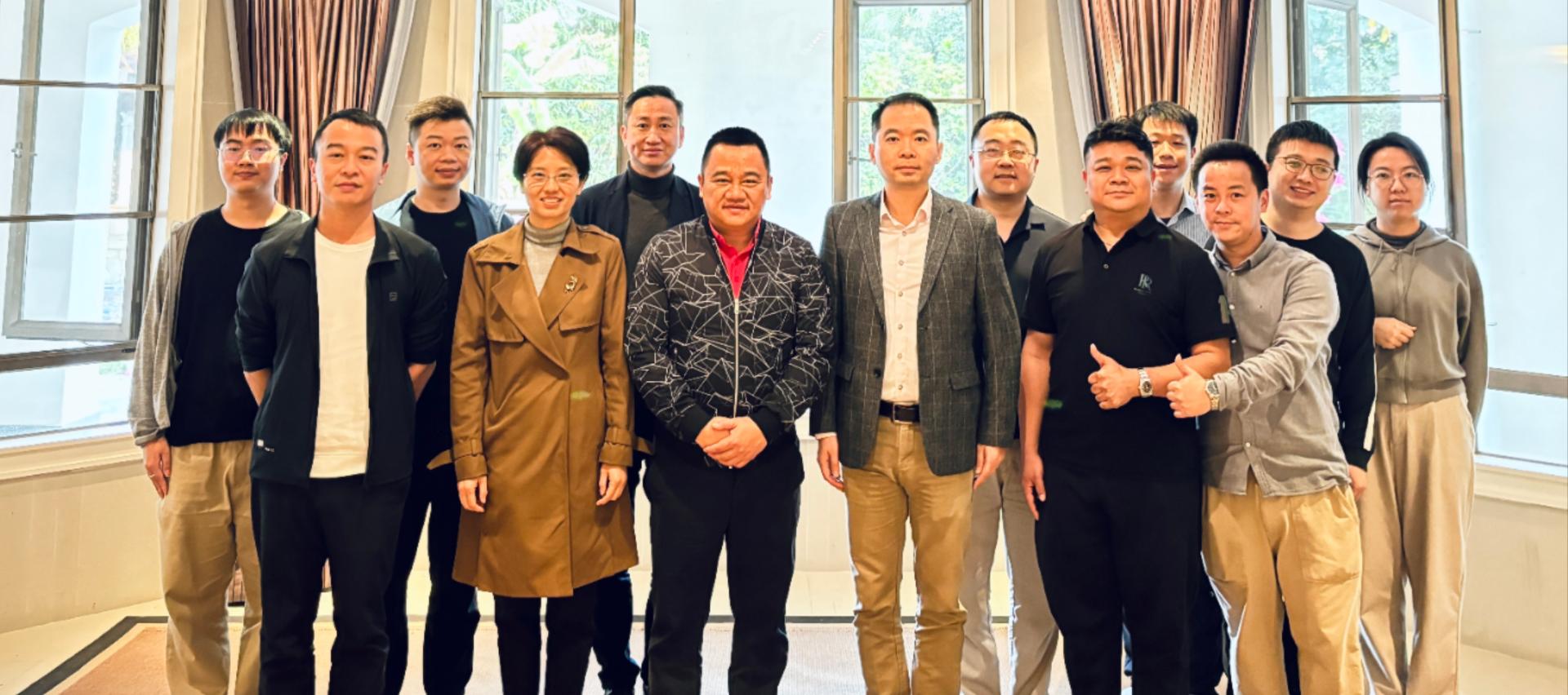 好色视频
举办校友春茗会——共话发展新篇章